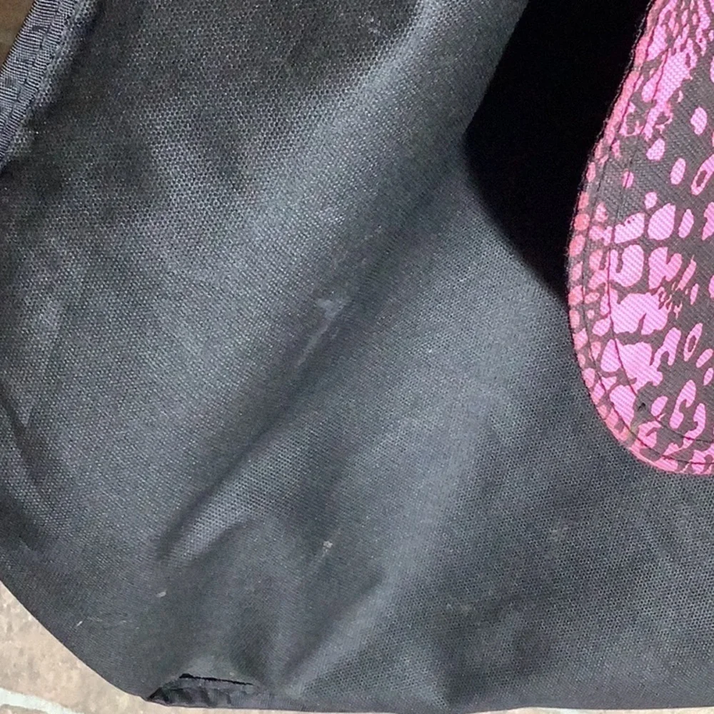 Justice - Soccer drawstring backpack - zipper front pouch - pink black & glitter